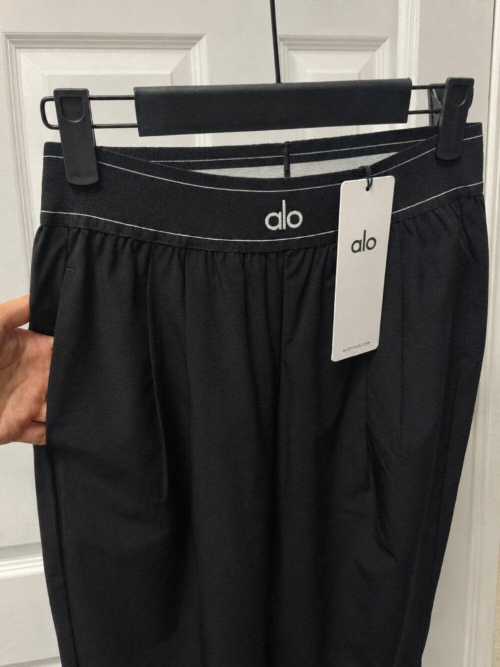 NWT Alo Yoga Black Suit Up Trouser 📚 Y2K Athleisure Home Office (Regular 30")🌱 - Picture 4 of 7